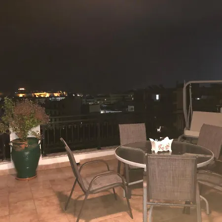 Family's Holiday House شقة