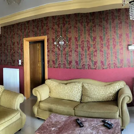 Family's Holiday House